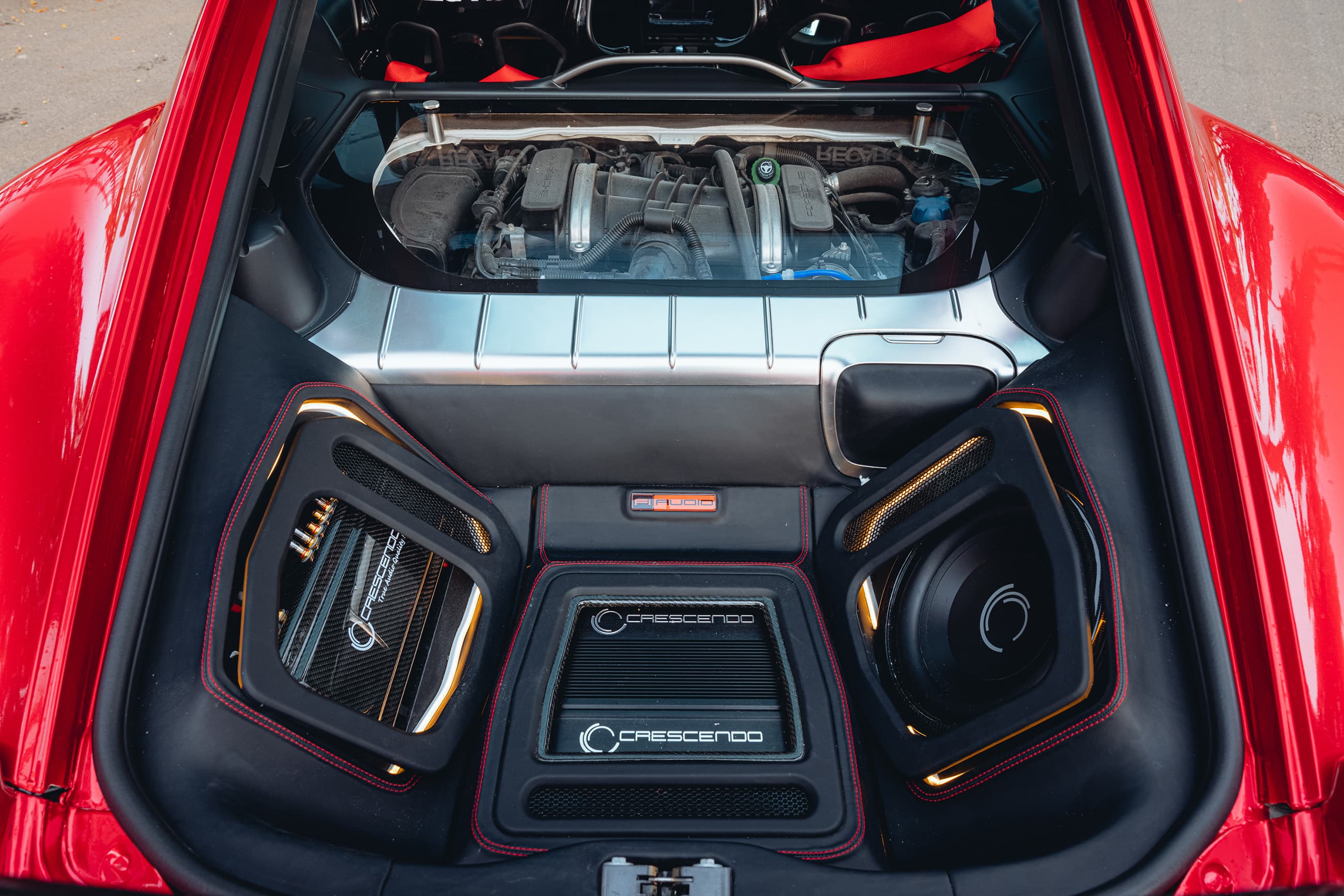 Karma Porsche 987 - stereo install overall