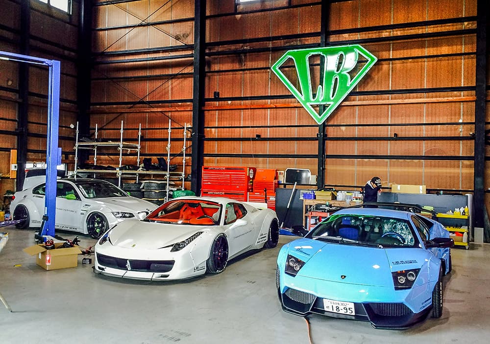 Air Lift in Japan - the dream garage?